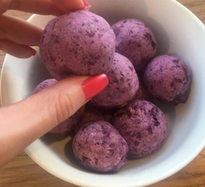 pao de queijo de batata doce roxa