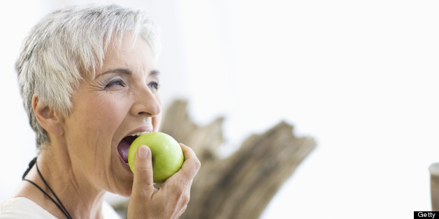 Dieta equilibrada pode amenizar sintomas da menopausa, apontam nutricionistas - Imagem do artigo original
